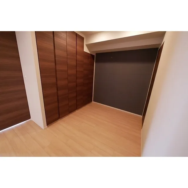 Comforia Shinjuku East Side Tower - Interior - ["Wood", "Rectangle", "Door"]