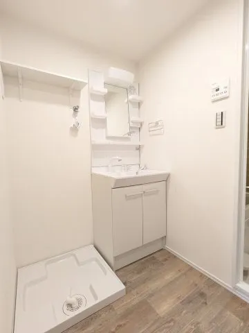 Citywalk Ebara Nakanobu - Interior - ["Flooring", "Floor", "Interior design"]