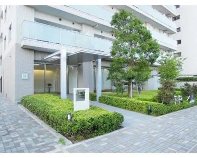 Park Axis Toyocho - Exterior - Building entrance