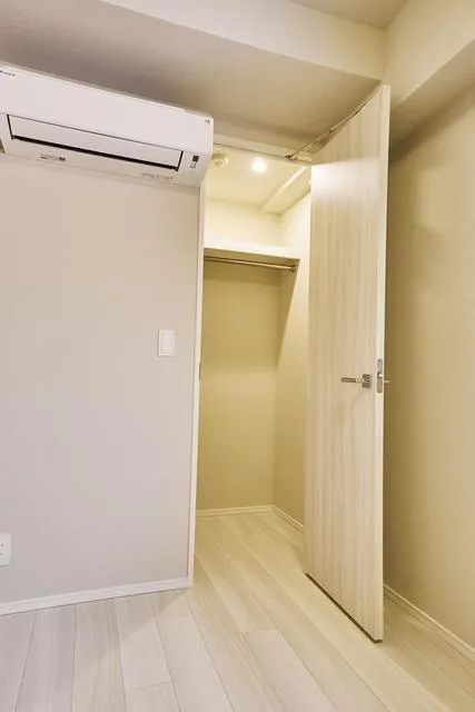 Urbanex Kinshi Park II - Interior - ["Flooring", "Floor", "Wood"]