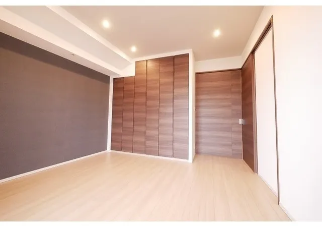 Comforia Shinjuku East Side Tower - Interior - ["Flooring", "Wood", "Floor"]