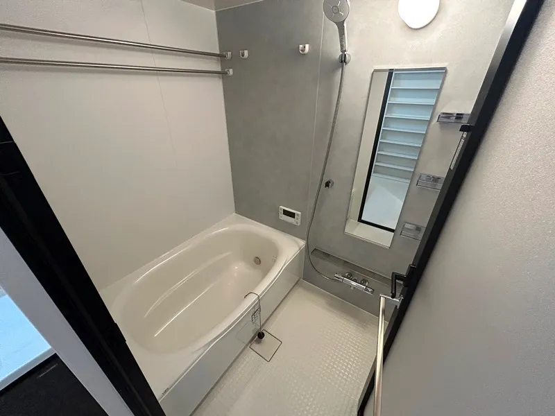 LiveCasa Nishinomiya - Interior - ["Flooring", "Floor", "Plumbing fixture"]