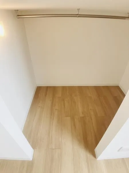 KOMFORTA Shin-Nakano - Interior - ["Wood", "Rectangle", "Floor"]