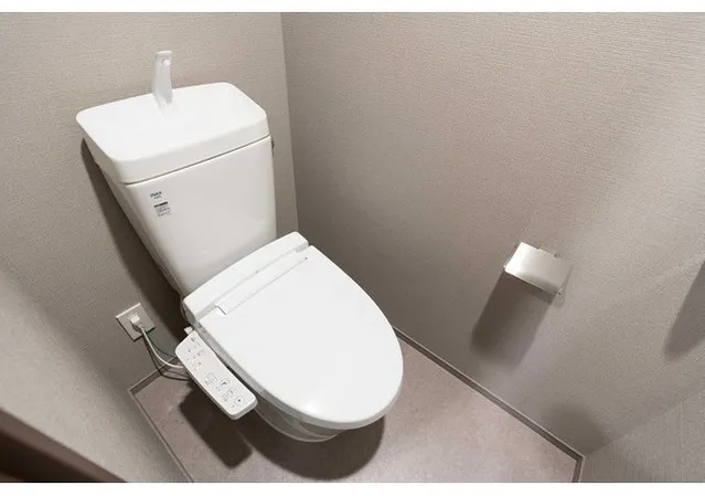 Comforia Higashiueno - Interior - ["Toilet seat", "Plumbing fixture", "Toilet"]