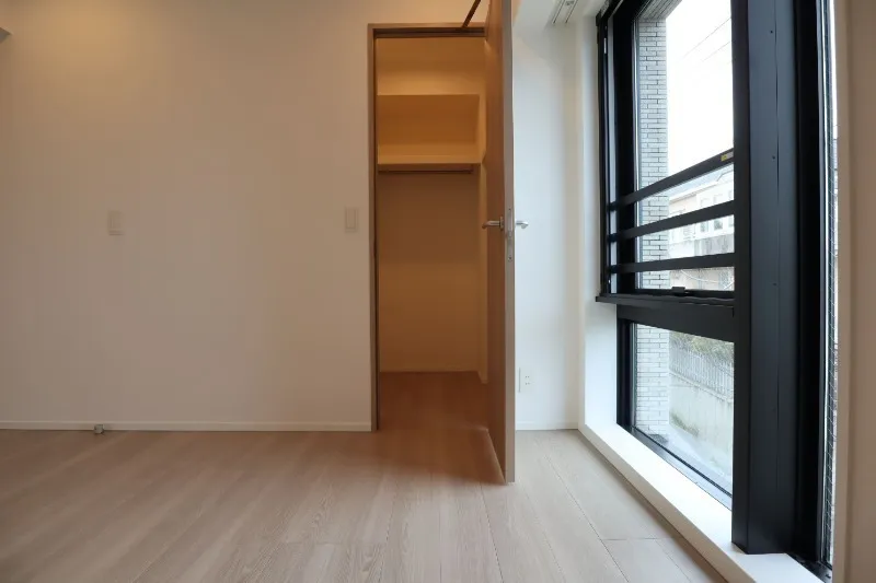 Ipse Yoyogi Uehara Hills - Interior - ["Flooring", "Wood", "Wood flooring"]