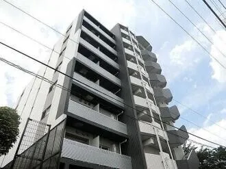 Sky Court Nakano Numabukuro - Exterior - ["Brutalist architecture", "Overhead power line"]