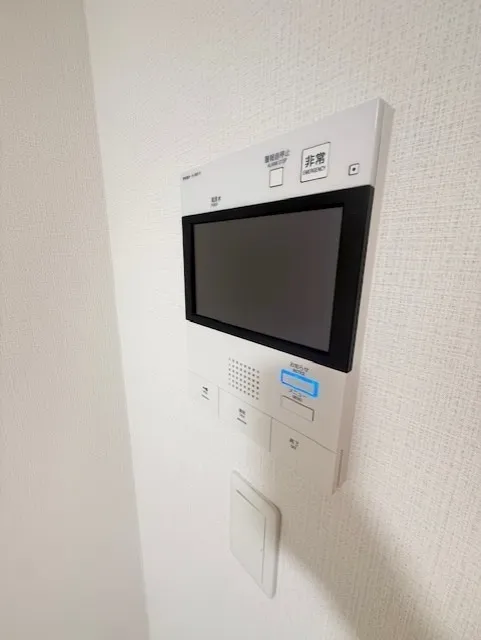 Residia Nishikoyama - Interior - ["Electronic device", "Technology", "Machine"]