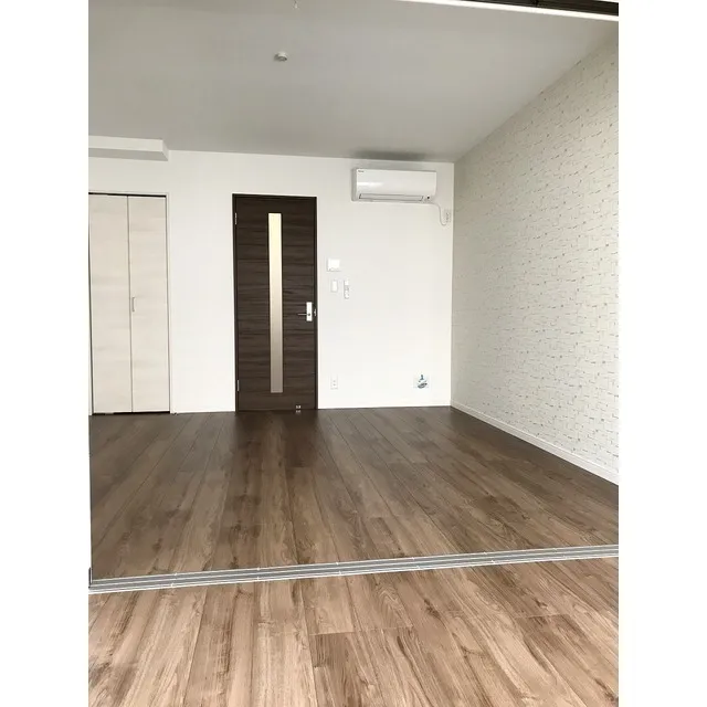 Well Square Jiyugaoka WEST - Interior - ["Property", "Building", "Door"]