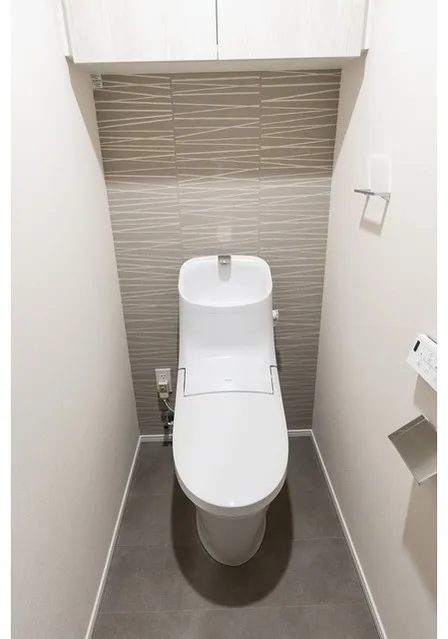 Myupure Sugamo Station - Interior - ["Toilet seat", "Toilet", "Plumbing fixture"]