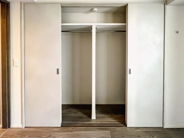 Royal Parks Ariake - Interior - ["Wood", "Flooring", "Floor"]
