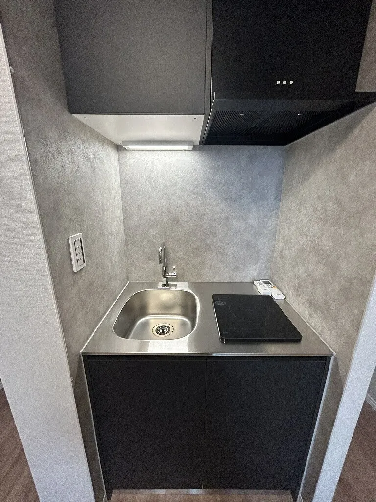 Polast Ebisu - Interior - ["Flooring", "Floor", "Grey"]