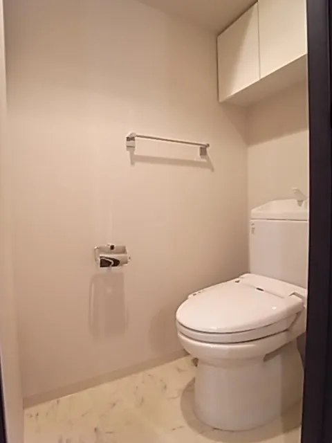 Ecology Toritsu University Residence - Interior - ["Toilet seat", "Flooring", "Floor"]