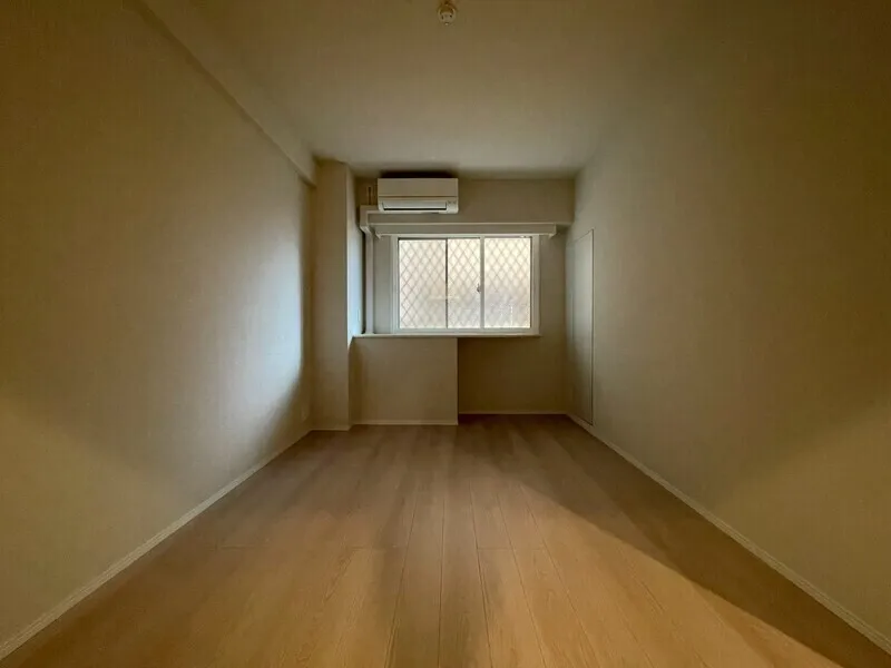 Dash Living Aoyama - Interior - ["Flooring", "Floor", "Wall"]
