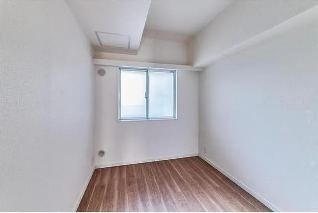 Comforia Takenotsuka East - Interior - ["Flooring", "Floor", "Ceiling"]