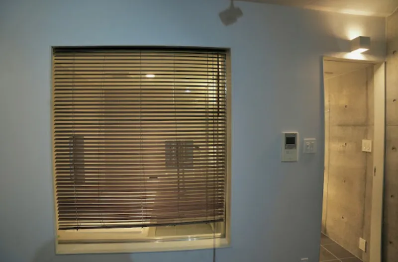 Butte - Interior - ["Window covering", "Window blind", "Interior design"]