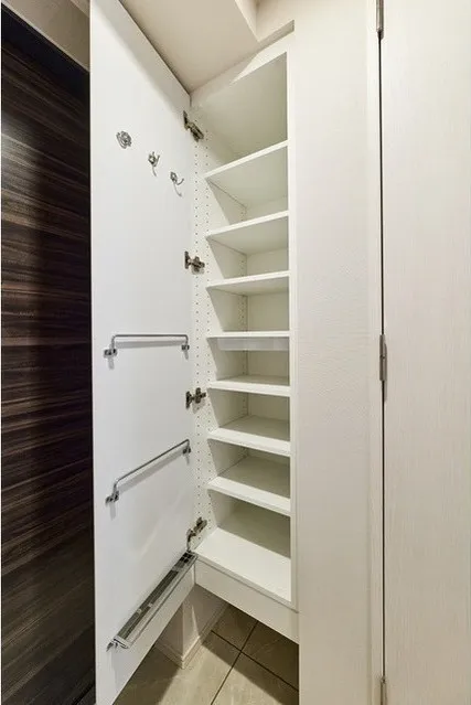 Lefon Progres Akabane Marks - Interior - ["Wood", "Flooring", "Interior design"]