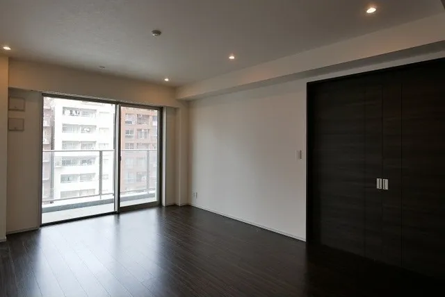 Comforia Shinjuku East Side Tower - Interior - ["Property", "Ceiling", "Room"]