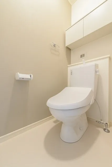 Duo Minamidai A - Interior - ["Toilet seat", "Toilet", "Bathroom"]
