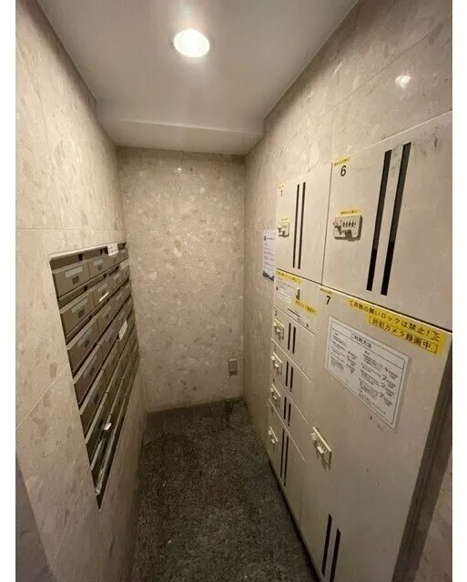 Daffitto Tennoz - Exterior - ["Fixture", "Door", "Flooring"]