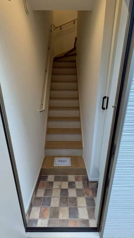 Solna Cresia Nakano - Interior - ["Flooring", "Wood", "Floor"]