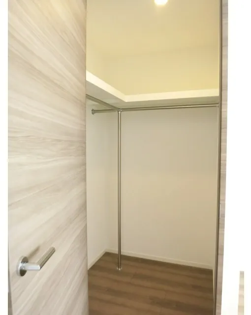 Comforia Meguro Aobadai - Interior - ["Flooring", "Wood", "Floor"]