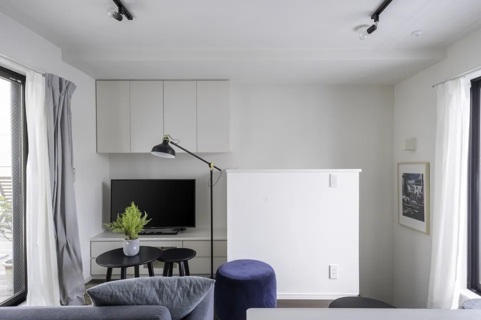 Hmlet Shibuya Shoto - Interior - ["Furniture", "Interior design", "Wall"]
