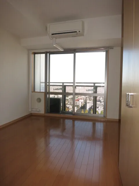 Prime Urban Nishi-Ojima - Interior - ["Flooring", "Wood", "Floor"]