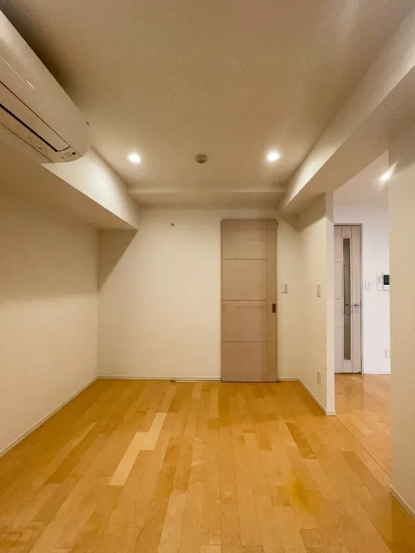 Castalia Azabujuban - Interior - ["Flooring", "Floor", "Wood"]