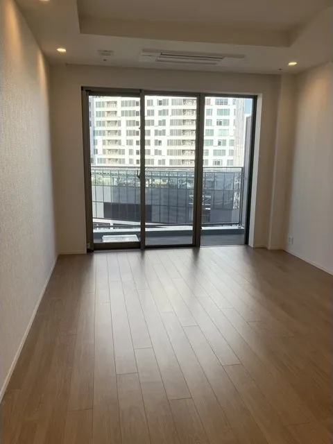 Branz Shibuya Sakuragaoka - Interior - ["Window", "Building", "Fixture"]