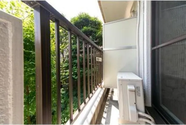 Toei Grande - Interior - ["Property", "Wall", "Handrail"]