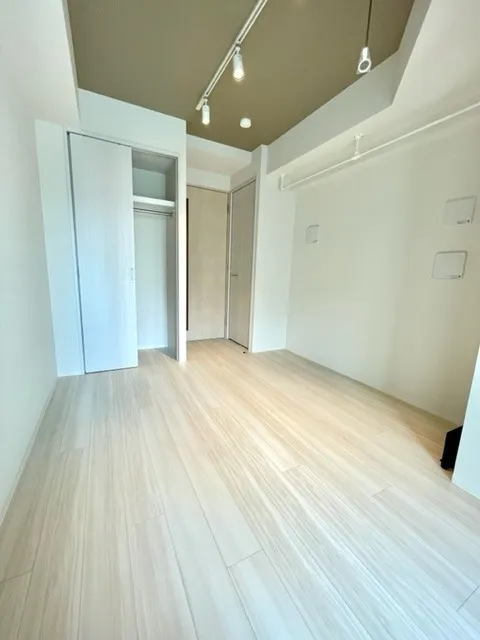 Residia Minami Shinagawa Place - Interior - ["Flooring", "Floor", "Wood"]