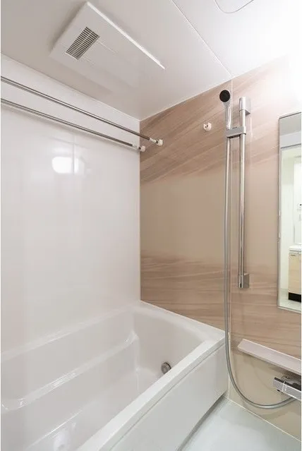 BPR Residence Nerima Fujimidai - Interior - ["Bathtub", "Bathroom", "Flooring"]
