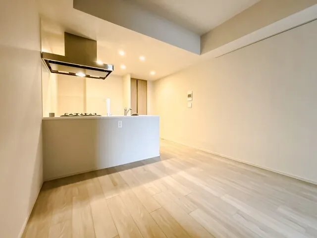 Royal Parks Ariake - Interior - ["Flooring", "Floor", "Wood flooring"]