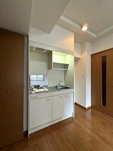 Dolce Ginza East Building No. 1 - Interior - ["Apartment", "Cabinetry", "Sink"]