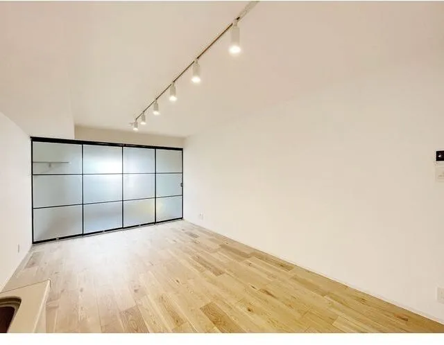 Grand Paseo Yoyogi Uehara - Interior - ["Flooring", "Ceiling", "Wood"]
