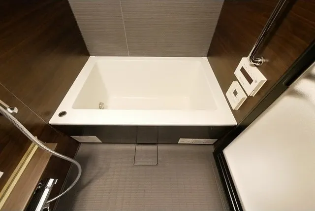 Comforia Shinjuku East Side Tower - Interior - ["Rectangle", "Wood", "Tints and shades"]