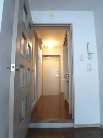 Prime Ikebukuro - Interior - ["Wall", "Flooring", "Wood"]