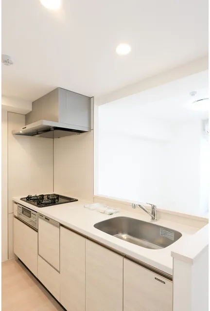 Comforia Liv Toyosu Canal - Interior - ["Flooring", "Kitchen", "Floor"]