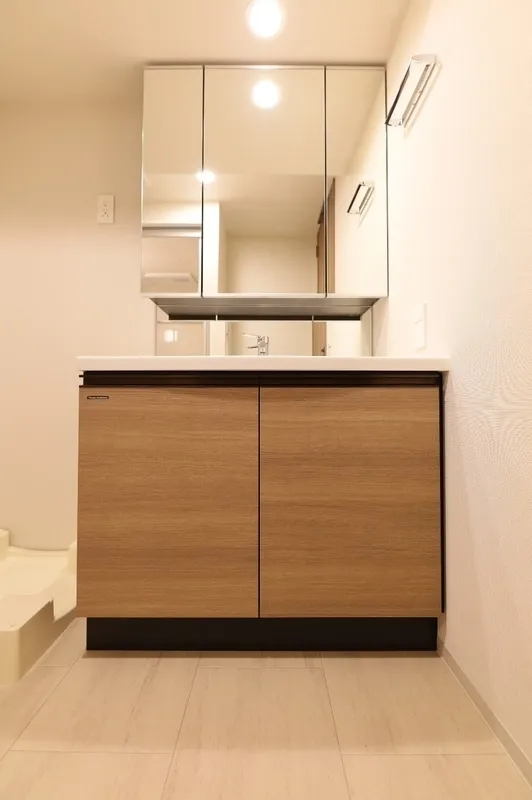 BLESS Kameido - Interior - ["Flooring", "Floor", "Bathroom Sink"]