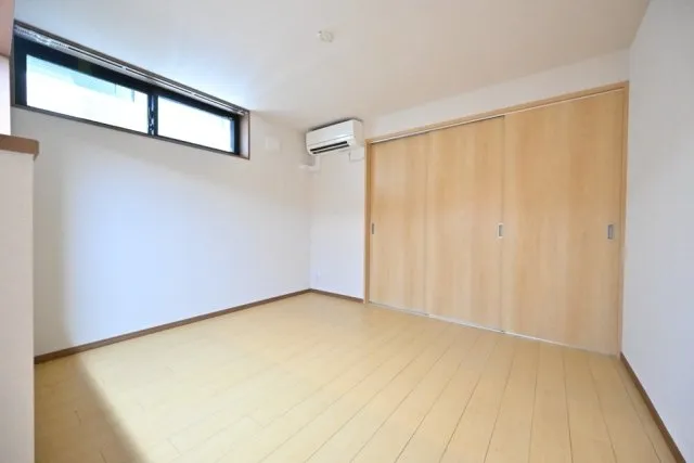 CENTRAL GARDEN RESIDENCE TOKYO - Interior - ["Flooring", "Floor", "Wood"]
