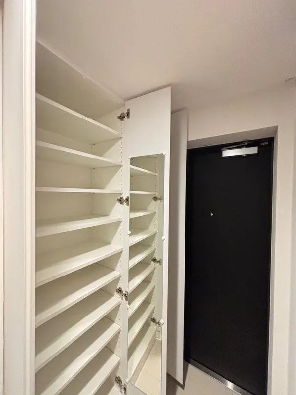 Lefon Livent Suginami Eifuku - Interior - ["Wood", "Flooring", "Interior design"]
