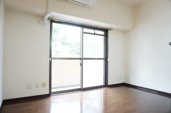 Heimrose - Interior - ["Flooring", "Floor", "Apartment"]