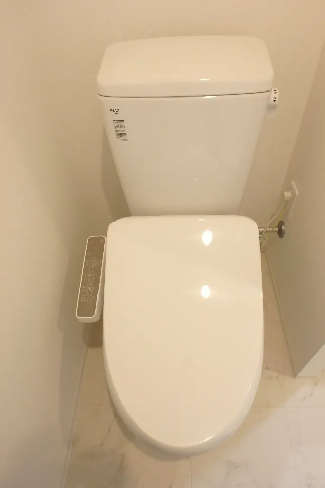 Urban Park Nishi Sugamo WEST - Interior - ["Toilet seat", "Toilet", "Plumbing fixture"]