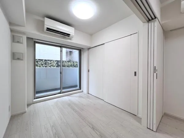 Brillia Ist Shibuya Honmachi - Interior - ["Flooring", "Floor", "Ceiling"]