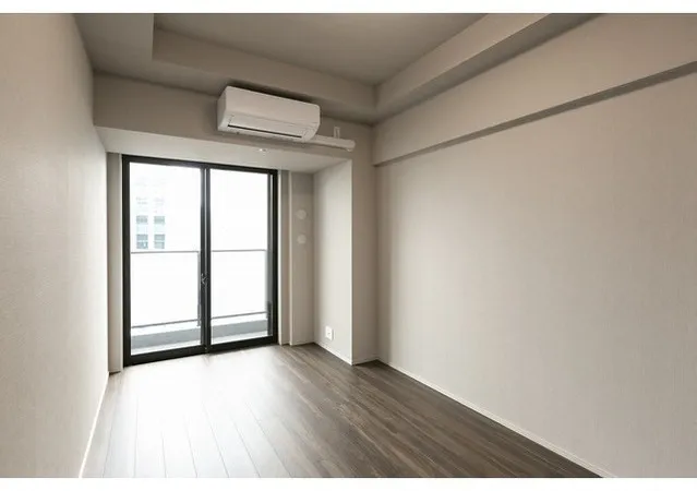 Tokyo Port City Takeshiba Residence Tower - Interior - ["Flooring", "Floor", "Wood flooring"]
