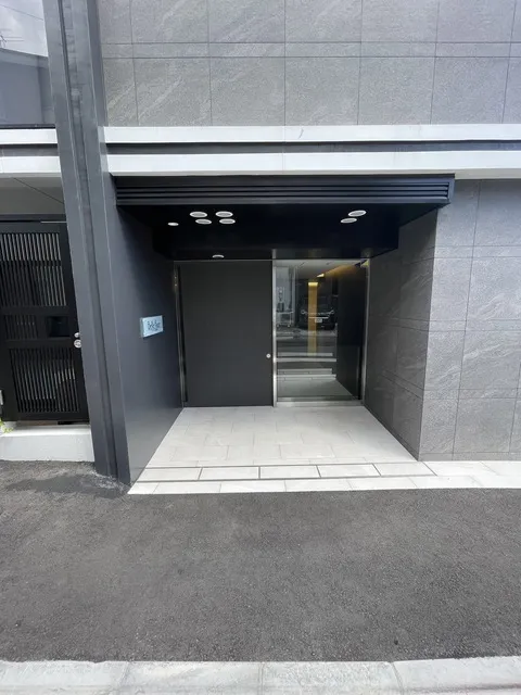 Belfirth Omori Sanno - Exterior - ["Building", "Grey", "Automotive design"]