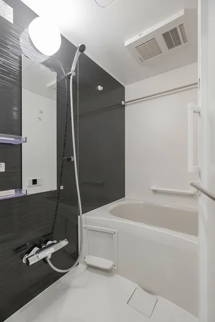 Court Residence Minami Otsuka - Interior - ["Plumbing fixture", "Flooring", "Bathroom"]