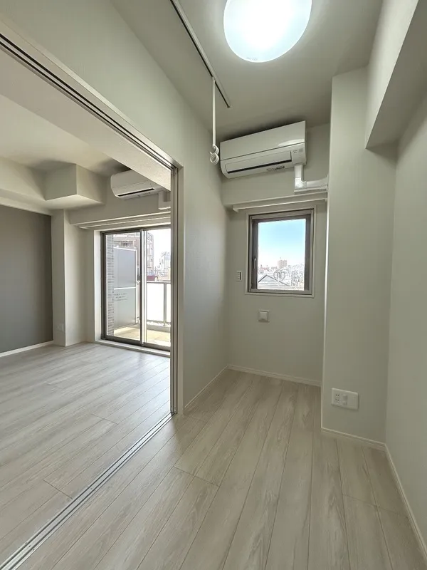 Due Hikifune - Interior - ["Flooring", "Floor", "Ceiling"]