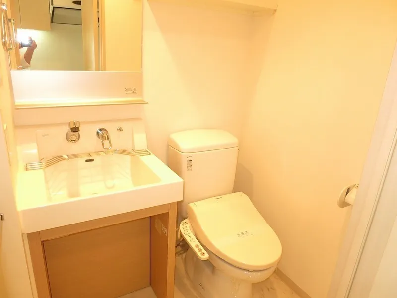 Arden Monzen Nakacho - Interior - ["Plumbing fixture", "Bathroom Sink", "Bathroom"]