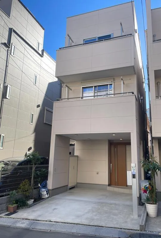 1-30-14 Higashi-Ogu, Arakawa-Ku, Tokyo - Exterior - ["Apartment", "Balcony"]